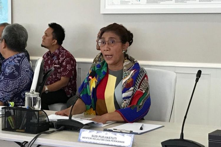 Menteri Kelautan dan Perikanan Susi Pudjiastuti