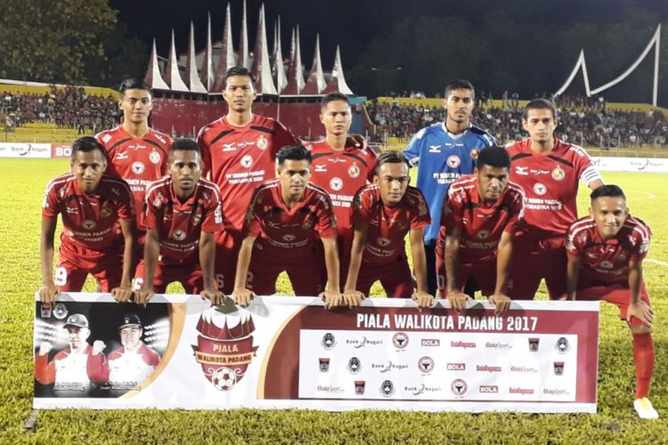 Skuad Semen Padang jelang final Piala Wali Kota Padang 2017 melawan PSPS Riau di Stadion H Agus Salim, Minggu (10/12/2017).