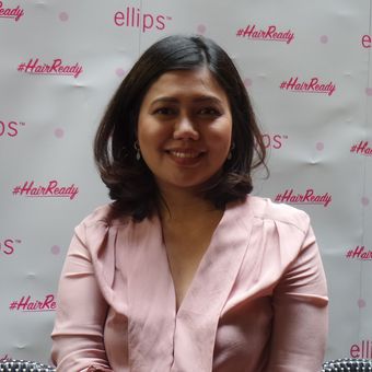  Dr. Gloria Novelita, Sp.KK seusai diskusi bersama Ellips Hair Vitamin di kawasan Kebayoran Baru, Jakarta Selatan, Senin (22/4/2019).