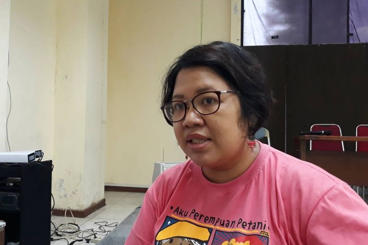 Ketua Solidaritas Perempuan, Dinda Nur Annisa Yura, dalam Konferensi Pers Gerak Lawan di kantor YLBHI, Menteng, Jakarta Pusat, Kamis (15/8/2019).
