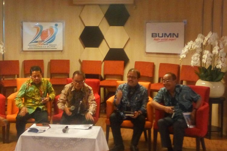 Konferensi pers Kementerian BUMN soal pembentukan holding perumahan dan infrastruktur di Jakarta, Kamis (15/11/2018).