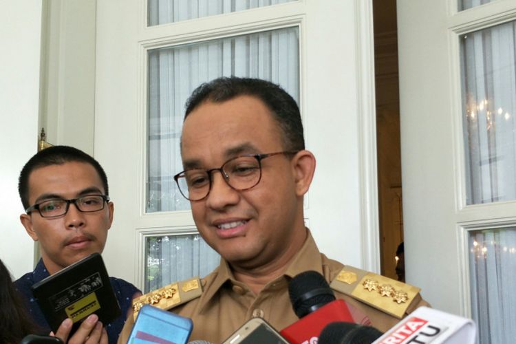 Gubernur DKI Jakarta Anies Baswedan di Balai Kota DKI Jakarta, Jalan Medan Merdeka Selatan, Selasa (9/1/2018).