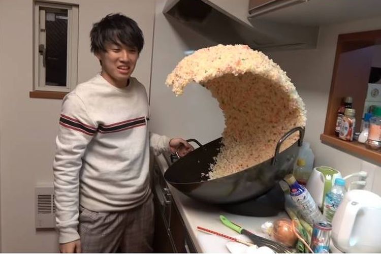 Youtuber Kanta membuat prank nasi goreng yang menjadi viral di Twitter.