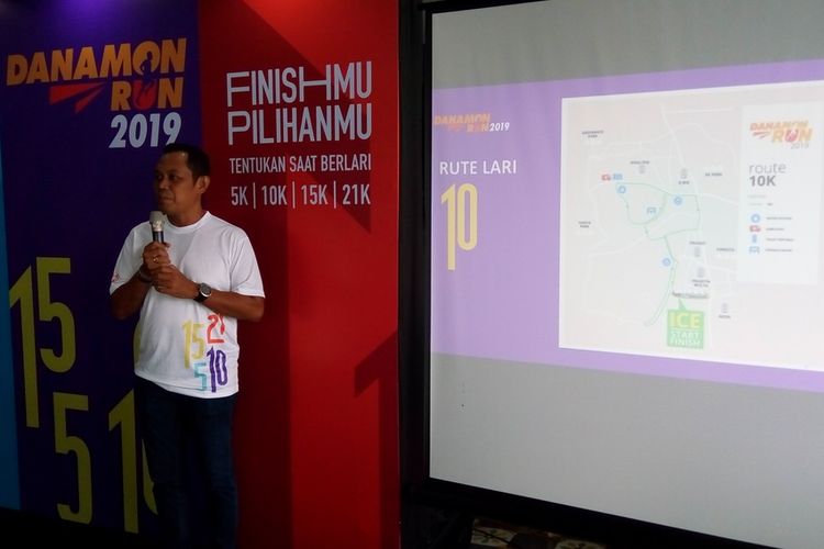 Direktur Lomba (Race Director) Danamon Run 2019 Lexi Rowi menjelaskan rute lari untuk jarak 5 km, 10 km, 15 km, dan 21 km. Danamon Run 2019 membidik 6.000 pelari. Perhelatan berlangsung pada 10 November 2019 di ICE Bumi Serpong Damai, Tangerang Selatan.
