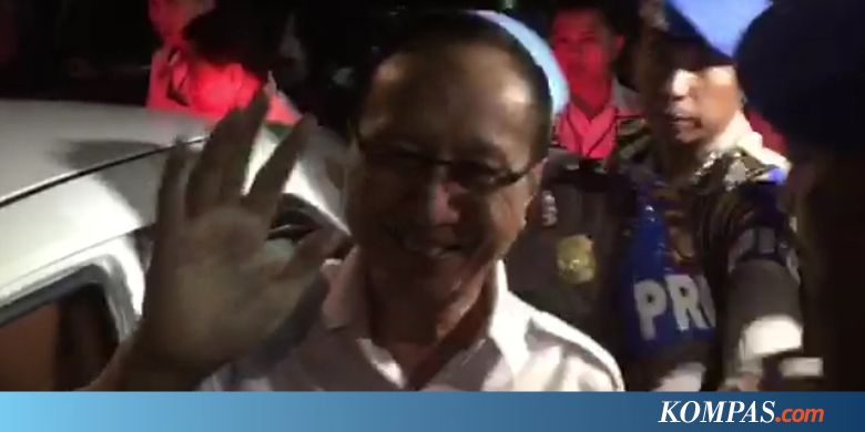 Setelah 14 Jam, Pemeriksaan Mantan Kapolda Sofyan Jacob Dihentikan karena Sakit