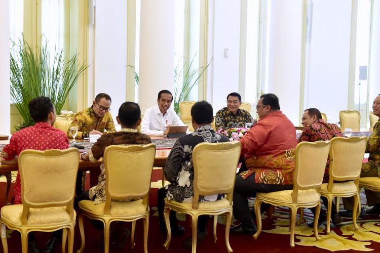 Presiden Joko Widodo mengundang pimpinan kelompok buruh ke Istana Bogor, Jumat (26/4/2019).