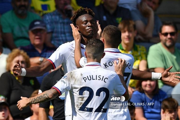 Striker Chelsea, Tammy Abraham, mencetak dua gol saat melawan Norwich City pada pekan ketiga Liga Inggris 2019-2020.