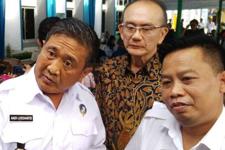 Kepala BNNP Sumut Brigjen Pol Andi Loedianto (kanan) mengatakan akan menyusuri jalur masuk, peredaran dan bahan baku obat ilegal di Sumut, Rabu (4/10/2017)