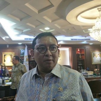Wakil Ketua DPR Fadli Zon di Kompleks Parlemen Senayan, Jakarta, Senin (22/4/2019). 