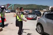 Polisi Kendal Joget 'Lagu Syantik' di Pintu Keluar Tol Weleri yang Buat Pemudik Tersenyum