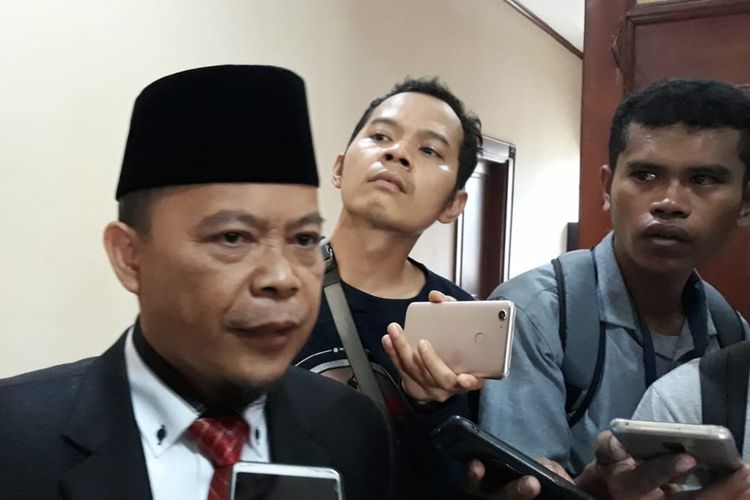 Pimpinan sementara DPRD Kota Bekasi dari PKS,. Saifuddaulah.