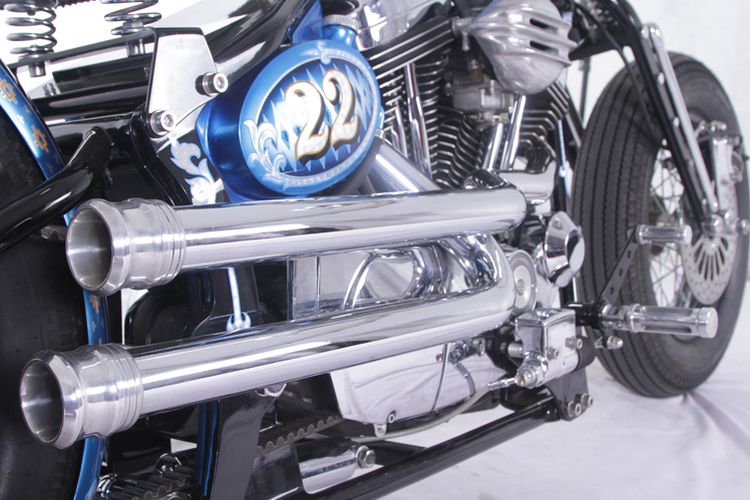 Harley Davidson bergaya Chopper Bobber garapan Geges Garage Pekanbaru