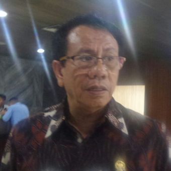 Anggota Komisi II dari Fraksi Partai Hanura, Rufinus Hotmaulana Hutauruk di Kompleks Parlemen, Senayan, Jakarta, Senin (27/3/2017).