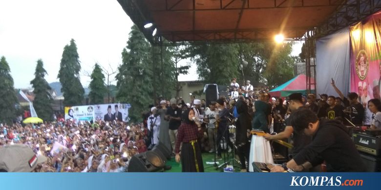 Diguyur Hujan, Grup Sabyan Gambus Hibur Pendukung Prabowo-Sandiaga