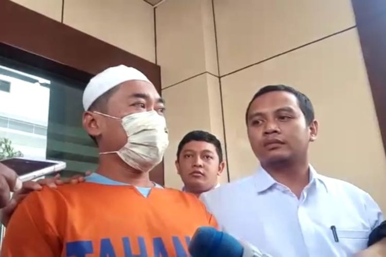 Syamsul Arifin, tersangka ujaran rasial terhadap mahasiswa Papua di asrama Jalan Kalasan, Surabaya, Jawa Timur.