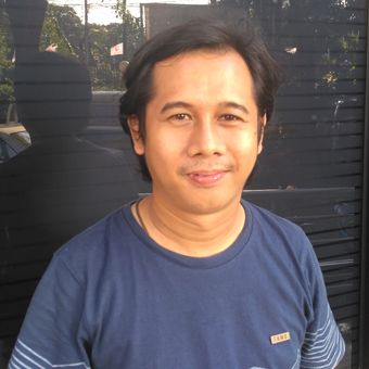 Koordinator Nasional Jaringan Advokasi Tambang (Jatam) Merah Johansyah di Lembaga Bantuan Hukum (LBH) Jakarta, Sabtu (29/4/2017).
