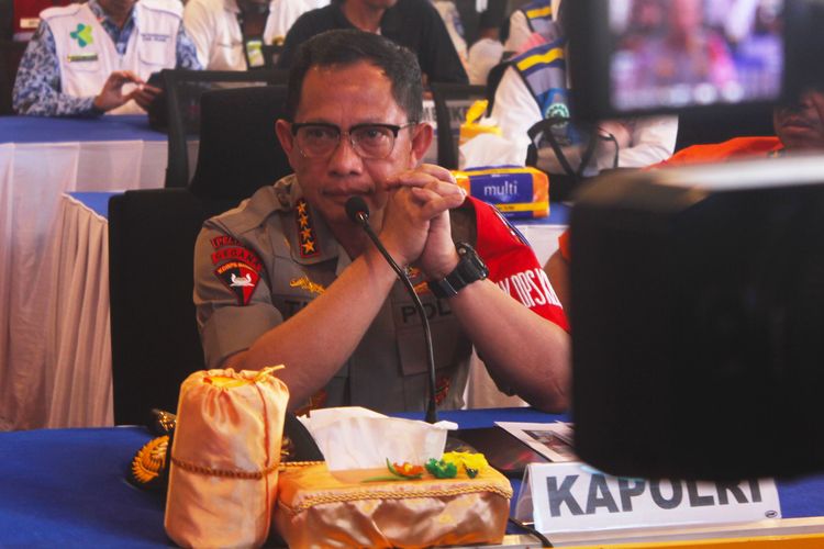 Kapolri Jenderal Tito Karnavian  mengaku ?confident? dengan kelancaran arus mudik lebaran tahun 2019. Jalan tol  trans Jawa yang telah di operasikan menurutnya  menjadi factor utama kelancaran arus mudik tahun ini.