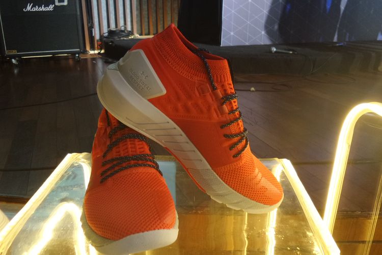 Project Rock 2, sneaker kolaborasi Under Armour dengan Dwayne Johnson.