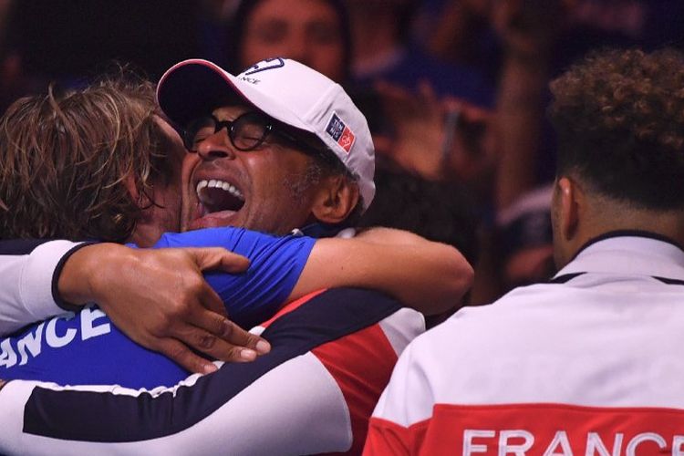 Tim Perancis meraih gelar juara Piala Davis setelah menang 3-2 atas Belgia, Minggu (26/11/2017).