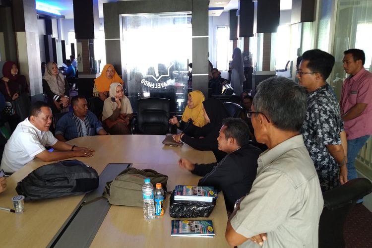 Polisi tengah melakukan pemeriksaan terhadap sejumlah karyawan PT Travelindo Tours & Travel terkait laporan puluhan Calon Haji yamg gagal berangkat karena merasa ditipu (1/8/2019).