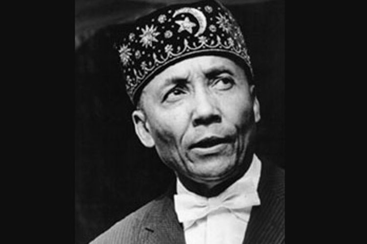 Elijah Muhammad atau Elijah Robert Poole, pemimpin Nation of Islam (NOI).