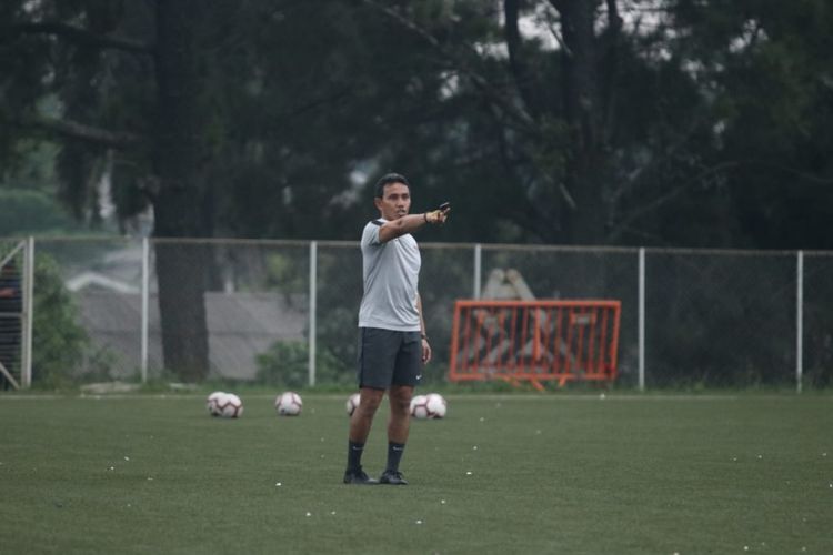 Pelatih tim nasional U-16 Indonesia, Bima Sakti.