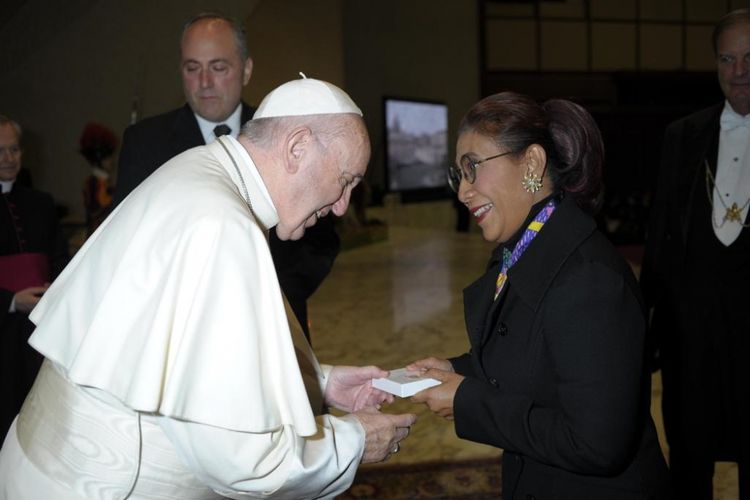 Menteri Kelautan dan Perikanan Susi Pudjiastuti bertemu Paus Fransiskus di Vatikan, Rabu (12/12/2018).
