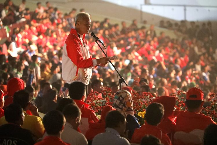 Gubernur Jawa Tengah Ganjar Pranowo saat pidato dalam upacara pembukaan Asean Schools Games ke 11, Kamis (18/7/2019) di Holy Stadium Marina Semarang. 