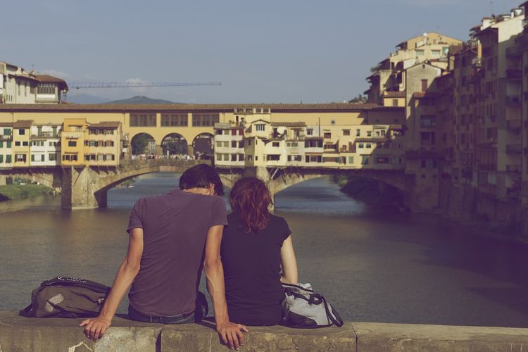 Kota-kota romantis yang bisa menjadi pilihan untuk liburan bersama pasangan atau bulan madu.