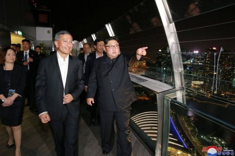 Mr Kim, didampingi oleh Menteri Luar Negeri Singapura Vivian Balakrishnan, menggambarkan Singapura sebagai bersih dan indah.