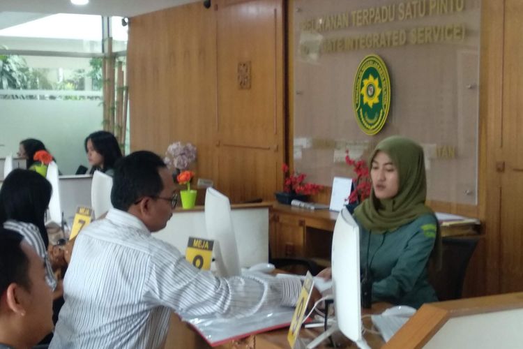 Kuasa hukum warga Kalibata City Syamsul Munir mengajukan kontra memori banding di Pengadilan Negeri Jakarta Selatan, Selasa (18/9/2018).