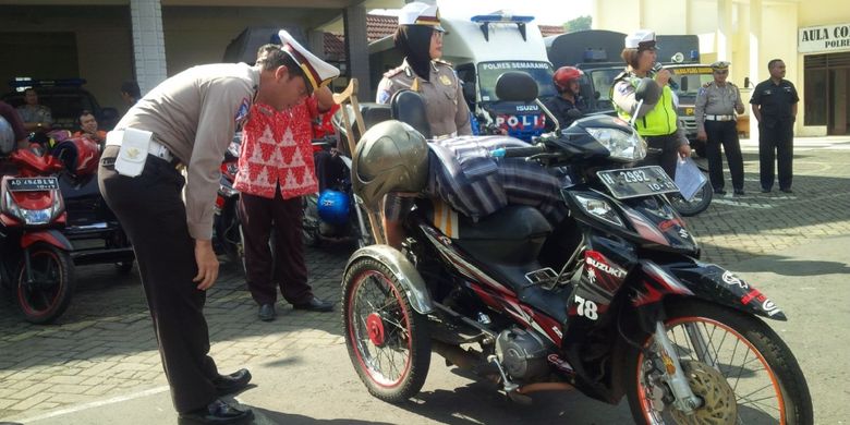 Apa Itu SIM D? 