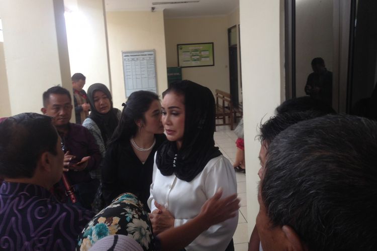 Wali Kota Tegal non aktif  Siti Masitha Soeparno divonis 5 tahun penjara atas kasus suap, di Pengadilan Tipikor Semarang, Senin (23/4/2018)