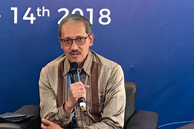 Deputi Gubernur Senior Bank Indonesia Dody Budi Waluyo memberikan keterangan pers saat Pertemuan Tahunan IMF-Bank Dunia di Nusa Dua, Bali, Selasa (9/10/2018).