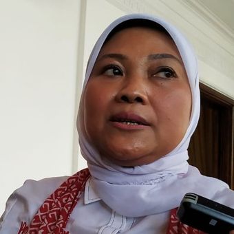 Ketua DPP PKB Ida Fauziyah selaku Direktur Penggalangan Pemilih Perempuan TKN Jokowi-Maruf Amin dalam deklarasi Komunitas Srikandi Indonesia di Solo, Jawa Tengah, Rabu (9/1/2019).