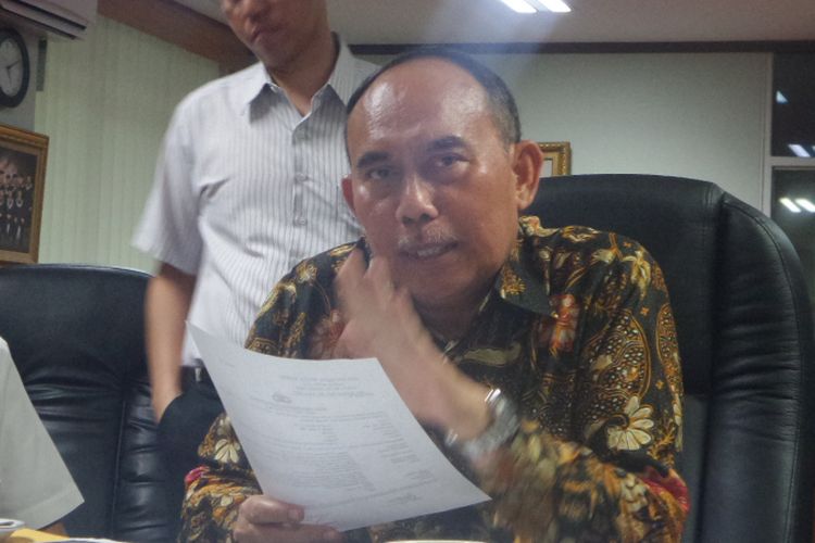 Rektor Universitas Negeri Jakarta (UNJ), Djaali, Selasa (5/9/2017), membantah tuduhan adanya nepotisme dalam pengangkatan anggota keluarganya menjadi bagian dari civitas akademika UNJ.