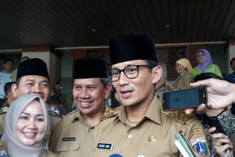 Wakil Gubernur DKI Jakarta Sandiaga Uno di Kantor Wali Kota Jakarta Selatan, Selasa (31/10/2017).