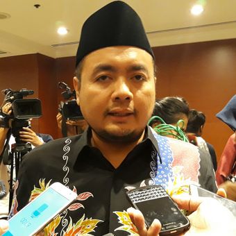 Anggota Bawaslu RI Mochammad Afifuddin usai Rapat Penetapan DPS dan DPSLN Pemilu 2019 di Jakarta, Sabtu (23/6/2018).