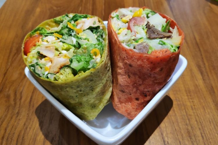 SaladStop! menghadirkan varian rasa wrap baru, bayam dan tomat.