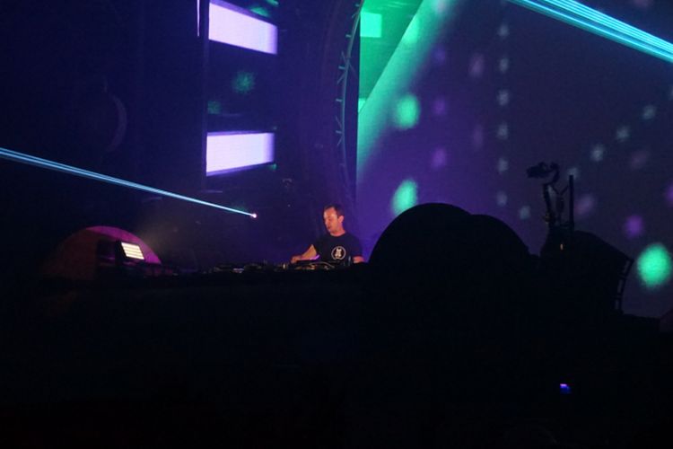 DJ Andrew Rayel tampil di festival musik electric dance Invasion 2018 di JIEXPO, Kemayoran, Jakarta Pusat, Jumat (14/9/2018) malam.