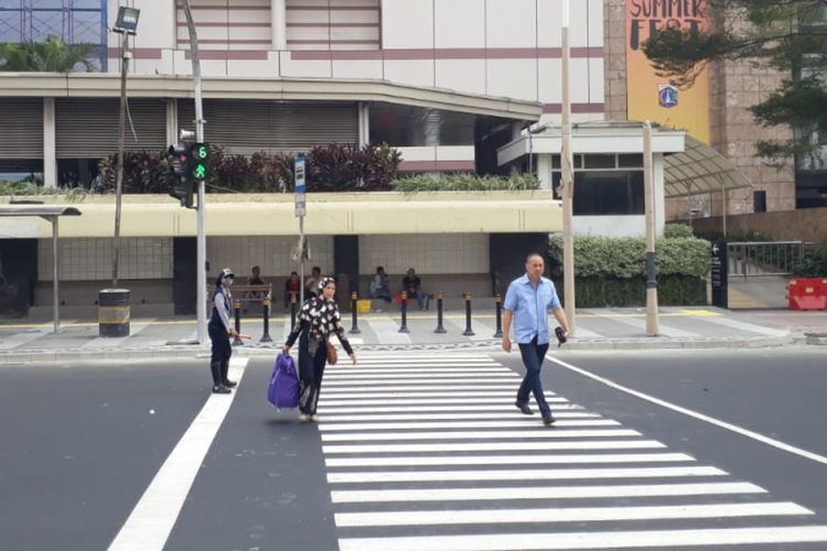 Pelican Crossing di Jalan M.H Thamrin, Jakarta Pusat, Senin (30/07/2018).