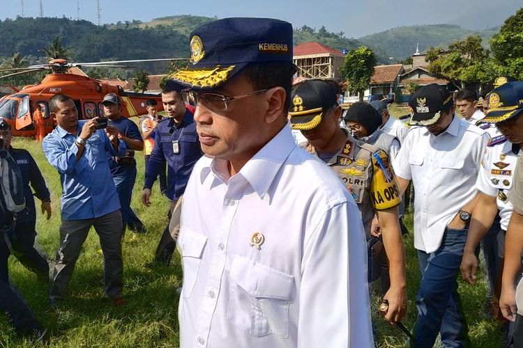 Menteri Perhubungan (Menhub) Budi Karya Sumadi melakukan peninjauan kesiapan mudik di wilayah Nagreg, Kabupaten Bandung, Provinsi Jawa Barat, Rabu (29/5/2019).