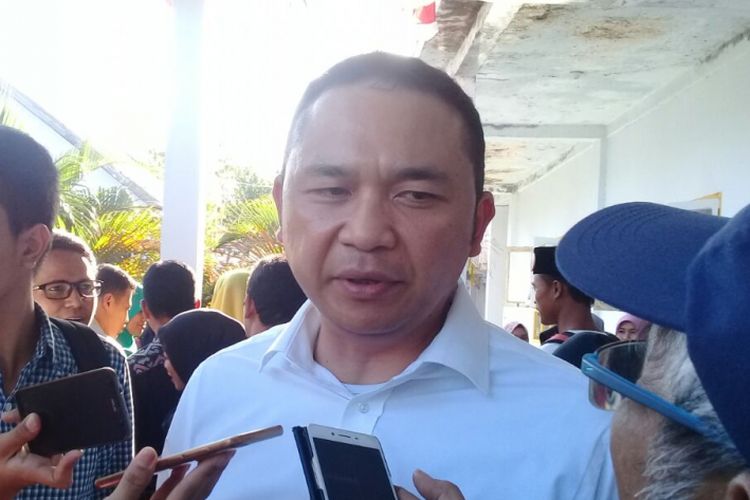 Direktur Utama PT Pelindo III I Gusti Ngurah Ashkara Danadiputra saat ditemui di Bima, NTB pada Minggu (10/9/2017)