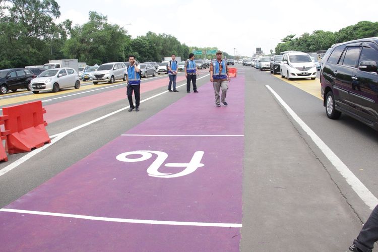 Transaksi tol Single Lane Free Flow (SLFF)