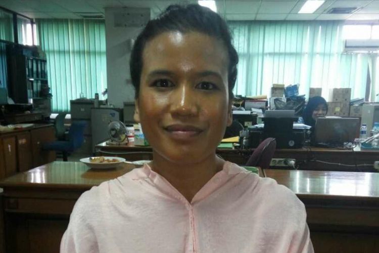 Priscillia Margaretha (39), WNA keturunan Indonesia yang datang ke Kantor Dinas Sosial DKI Jakarta mencari ibu kandungnya, Jumat (22/12/2017).