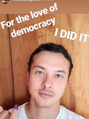 Foto selfie pertama Nicholas Saputra