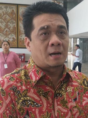 Juru kampanye Badan Pemenangan Nasional pasangan Prabowo Subianto-Sandiaga Uno (BPN) Ahmad Riza Patria saat ditemui di Kompleks Parlemen, Senayan, Jakarta, Senin (4/2/2019).