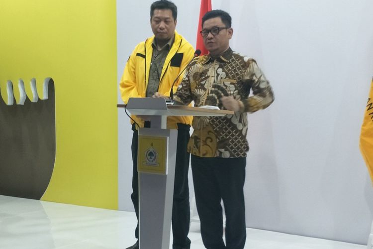 Ketua DPP Partai Golkar bidang Media dan Penggalangan Opini, Ace Hasan Syadzily, saat memberikan keterangan di kantor DPP Partai Golkar, Slipi, Jakarta Barat, Selasa (19/3/2019).