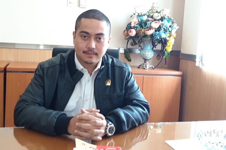 Anggota DPRD DKI Fraksi Nasdem Wibi Andrino saat ditemui di ruangannya, gedung DPRD DKI Jakarta, Jakarta Pusat, Jumat (30/8/2019)