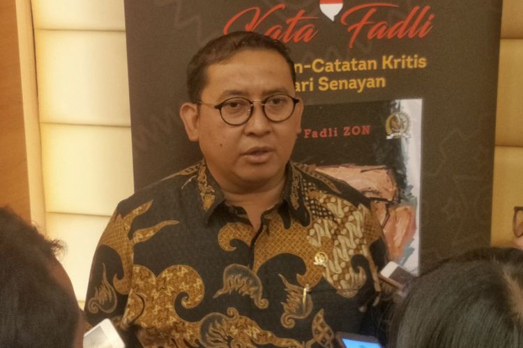 Wakil Ketua DPR Fadli Zon saat ditemui di Kompleks Parlemen, Senayan, Senin (15/4/2019).
